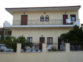 Гостиница Triton Apartments  Неа Скиони